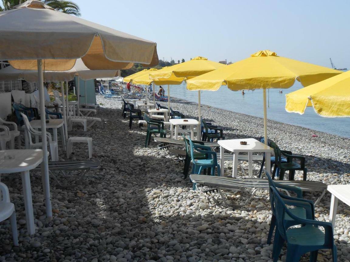 Horizon Aktaion Aparthotel Kalamata Exterior foto